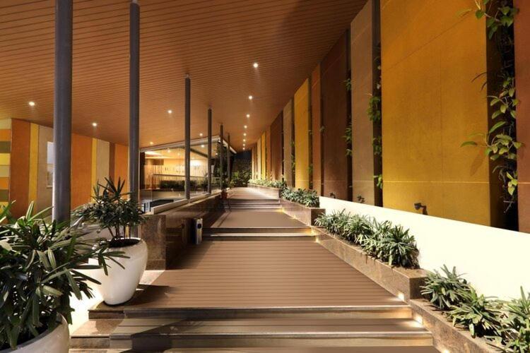 Icon Business Hotel By Bhagini Bangalore Exterior foto